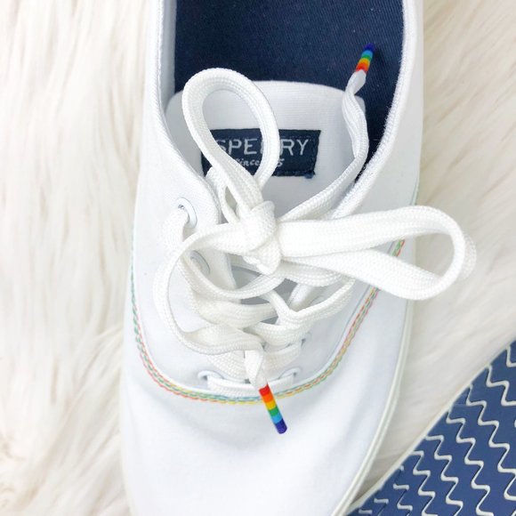 NEW Sperry Captain's CVO Pride Sneaker women’s size 12 rainbow boat shoes - Picture 5 of 12